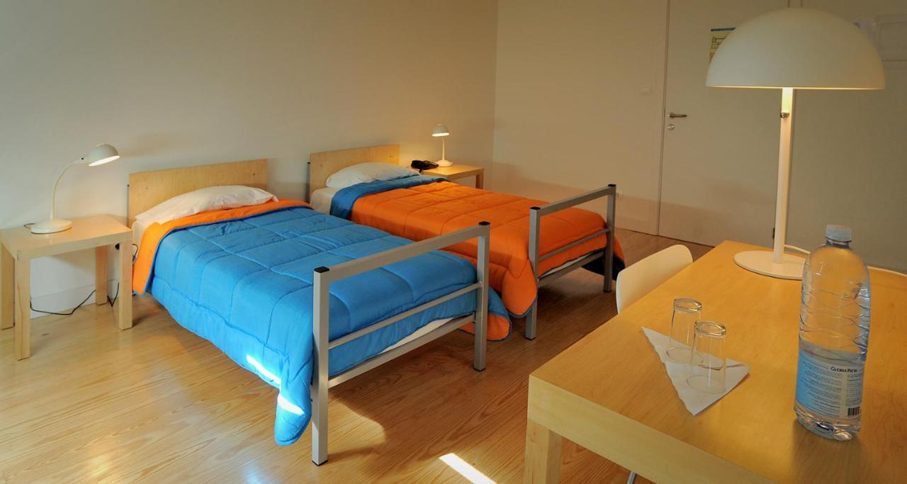 Azores Youth Hostels - Santa Maria Vila do Porto Esterno foto